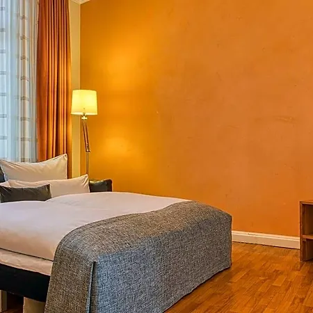 Hotel Western